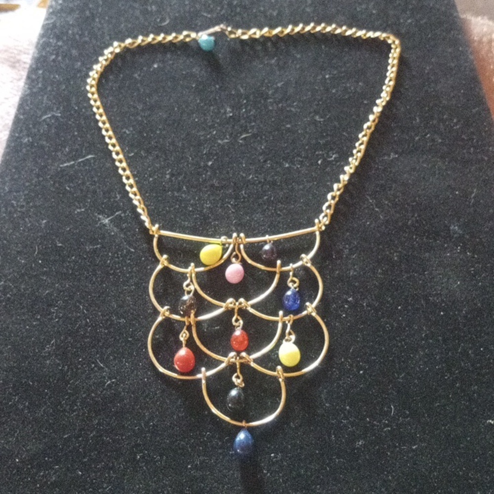 Elegant Multicolor Gold Tone Necklace